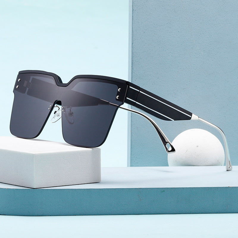 Women Fashion Sunglasses with Geometric Design and UV Protection Kalsten