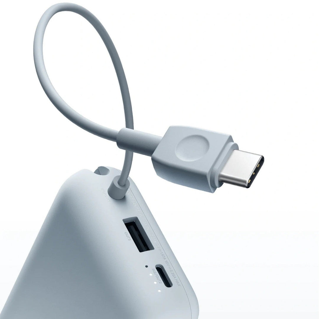 Compact High-capacity portable power bank with integrated USB-C cable and silicone carry loop Kalsten