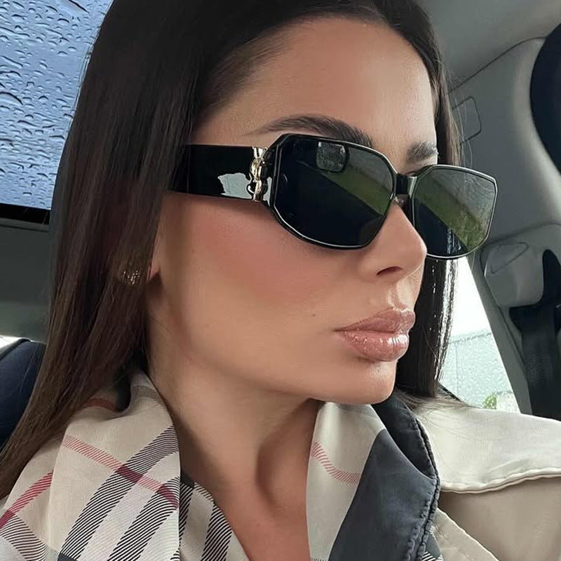 Women’s fashionable sunglasses with square design and luxurious details Kalsten