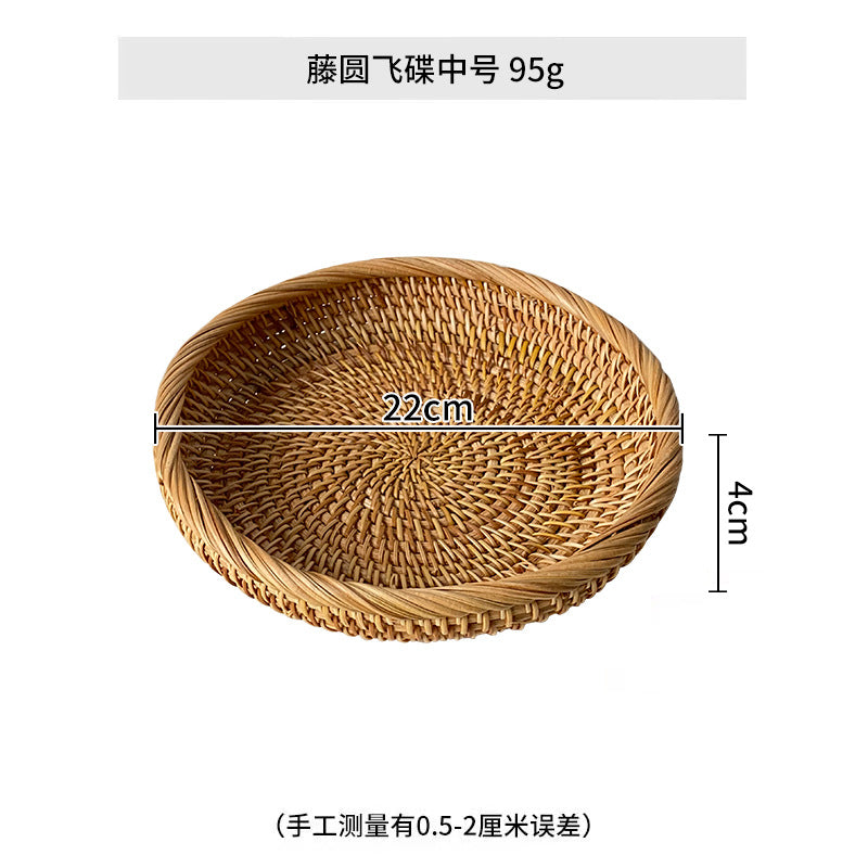 Ladies chic round basket made of natural willow material Kalsten