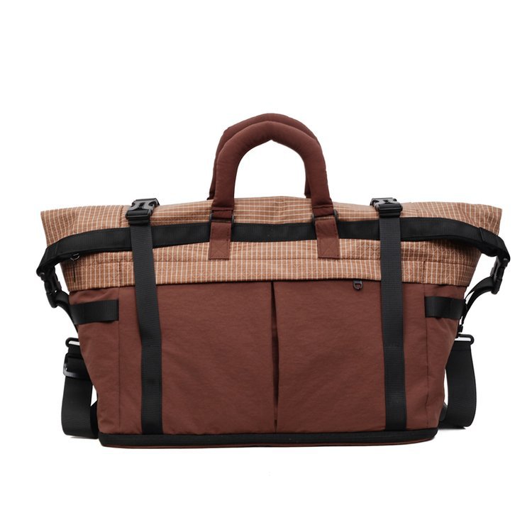 Sporty travel bag with multifunctional compartments Kalsten