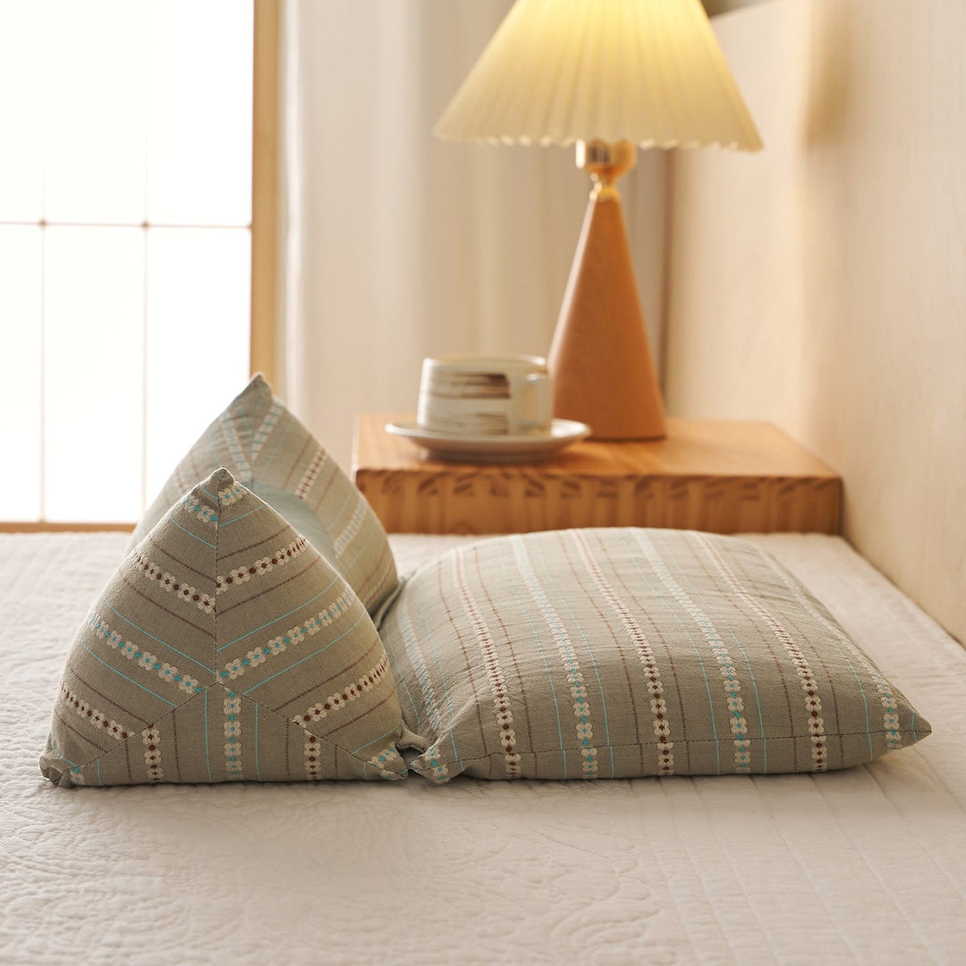 Comfortable sleeping pillows with ergonomic support Kalsten