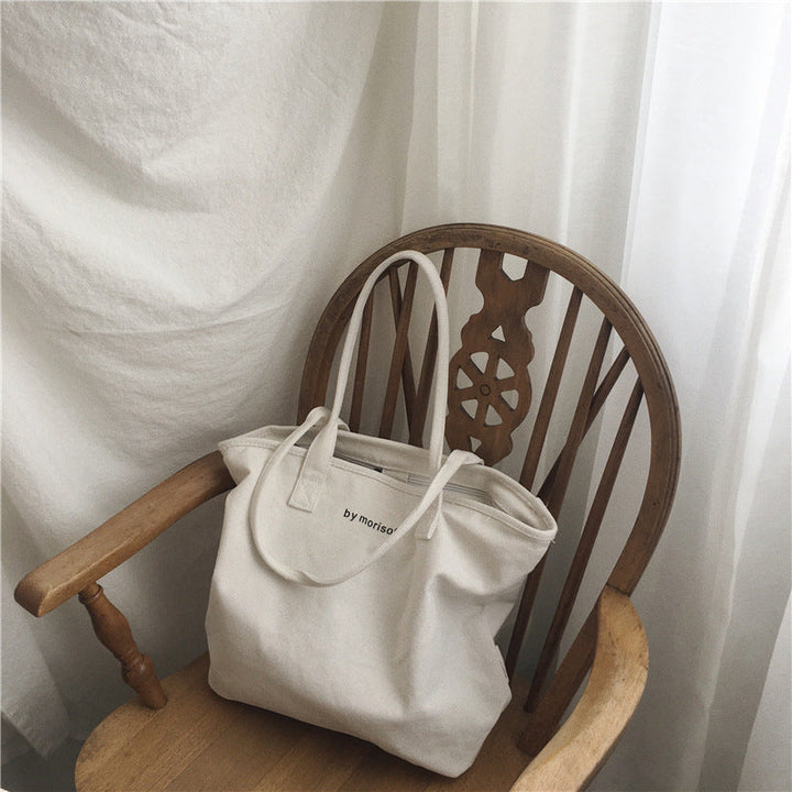 Everyday handbag with spacious interior and sturdy design Kalsten