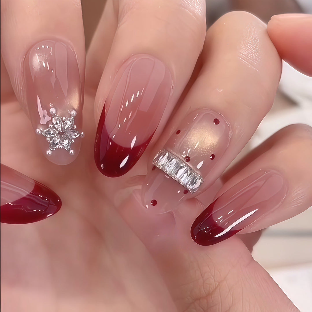 Artificial nails with festive design and rhinestone details Kalsten