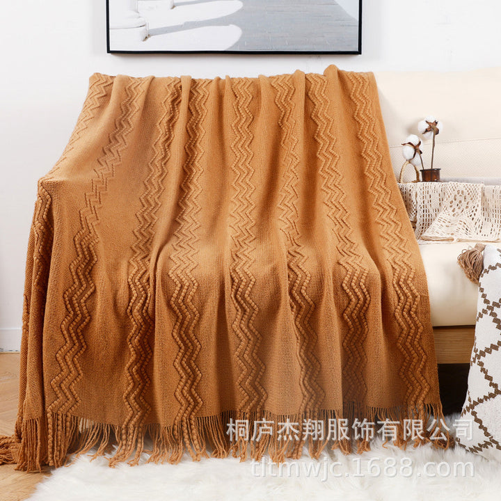 Women Comfortable Knitted Blanket with Modern Zigzag Pattern Kalsten