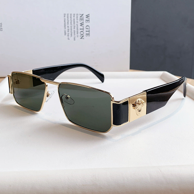 Women's designer sunglasses with luxurious frame and trendy cut Kalsten