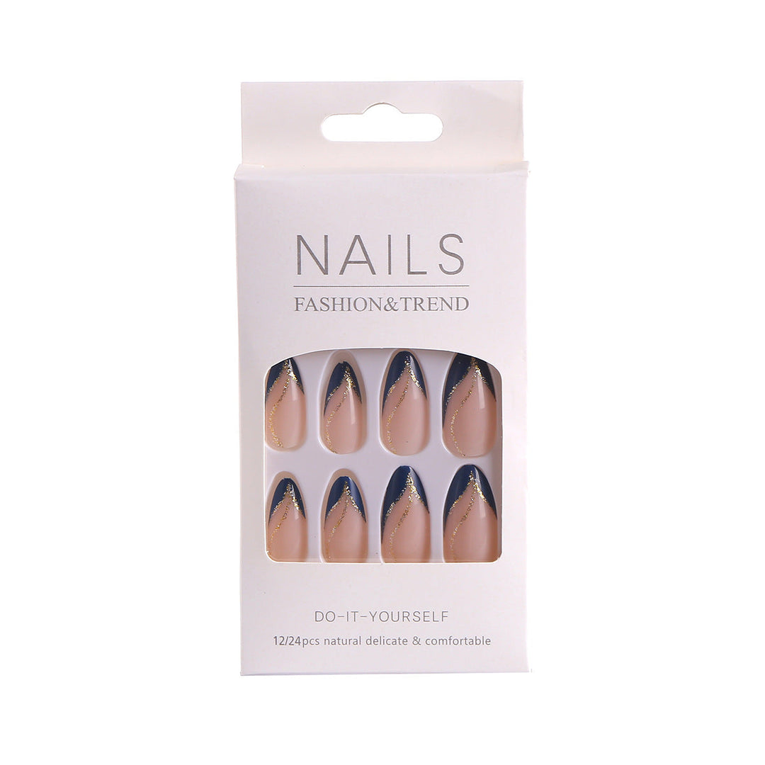 Artistic Nail Design with Elegant Golden Accents Kalsten