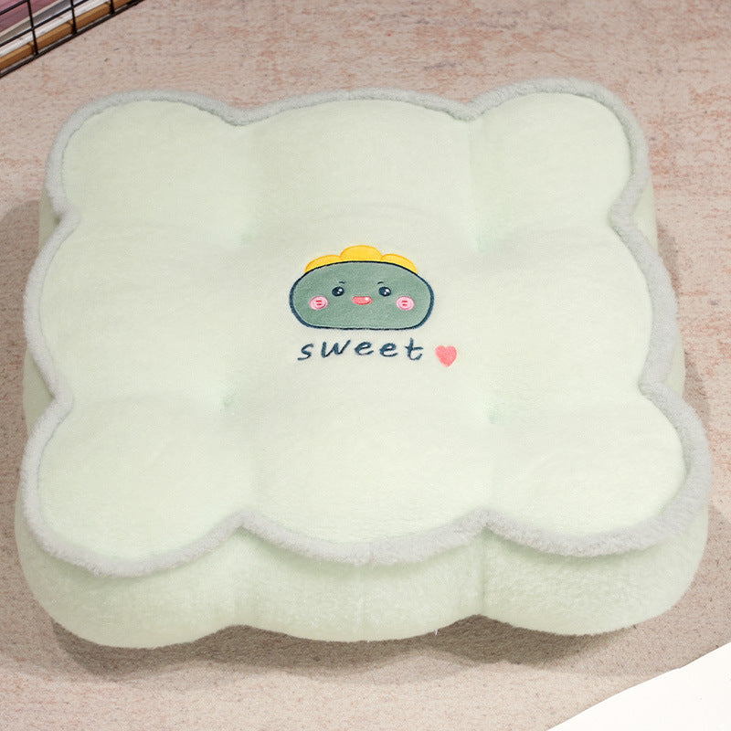Plush pillow with animal-friendly design Kalsten