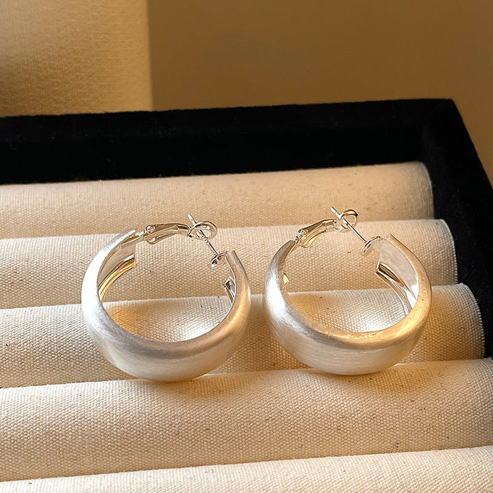 Elegant and Modern Creoles Made of High-Quality Metal Kalsten