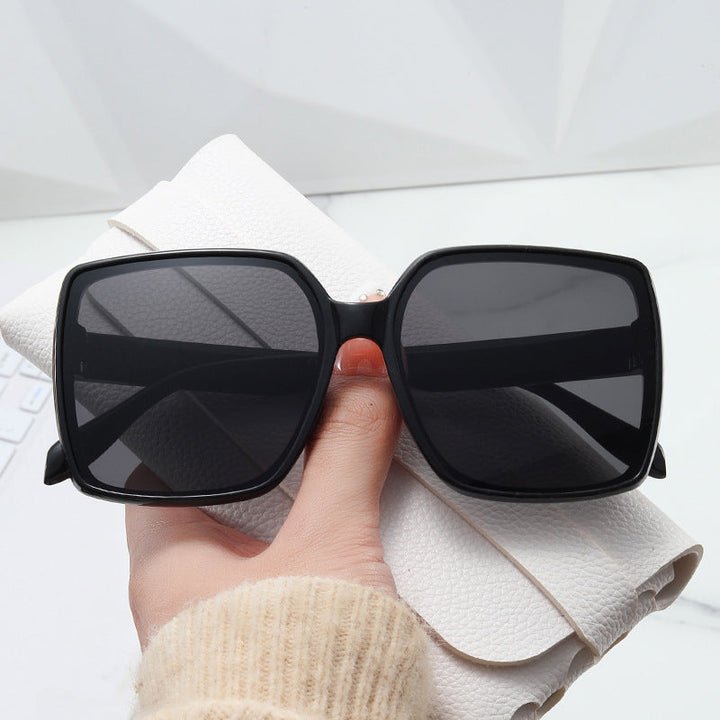 Ladies oversized sunglasses in modern tortoiseshell design Kalsten