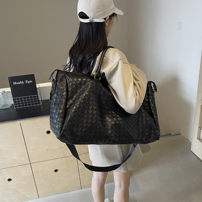 Handcrafted Travel Bag Made of Woven Leather Kalsten