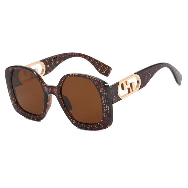 Women oversized sunglasses with extravagant geometric frame and elegant accents Kalsten