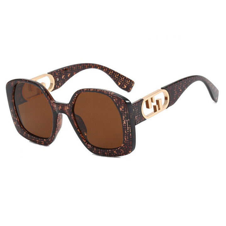 Women oversized sunglasses with extravagant geometric frame and elegant accents Kalsten