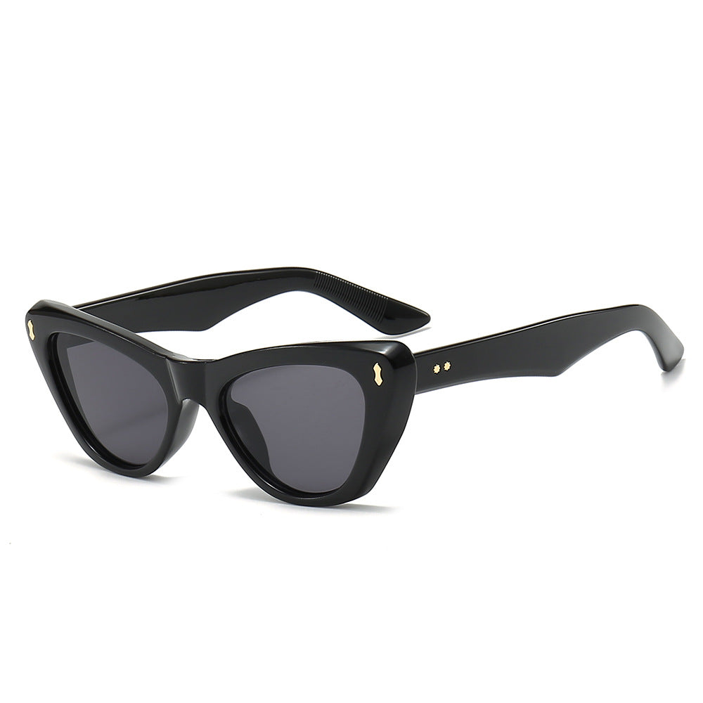 Ladies Cat-Eye Sunglasses with Elegant Accentuated Frame Kalsten