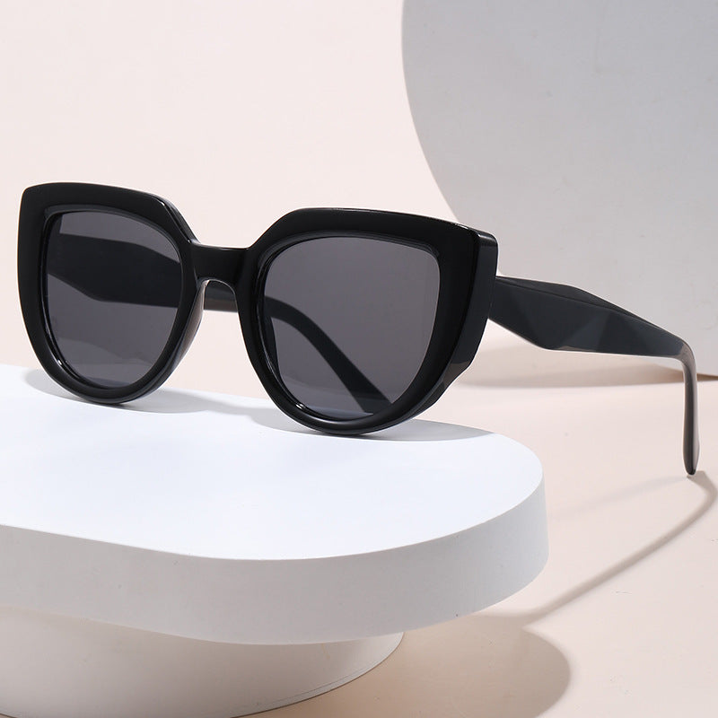 Women's fashionable oversized sunglasses with unique design Kalsten