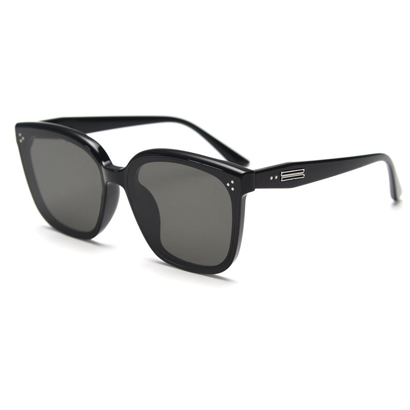 Women's fashionable oversized sunglasses in retro style Kalsten