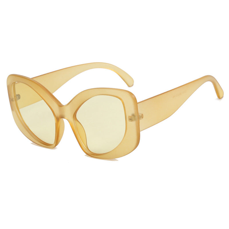 Women elegant oversized sunglasses with striking design Kalsten