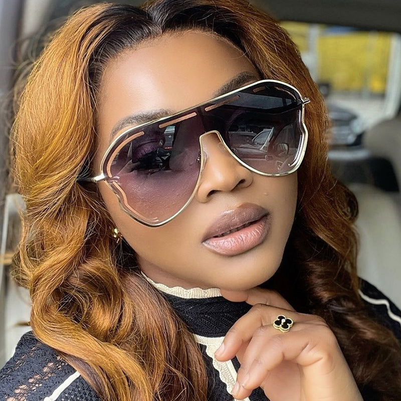 Ladies luxurious pilot sunglasses with modern frame Kalsten