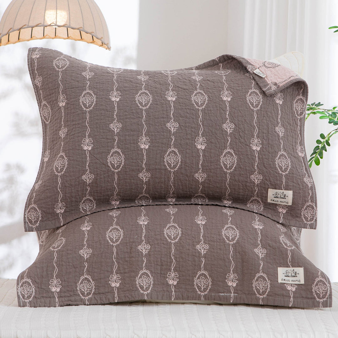 Women's pillowcase with modern checkered pattern Kalsten