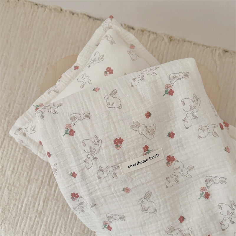 Unisex Muslin Blanket with delicate floral design and elegant ruffles Kalsten