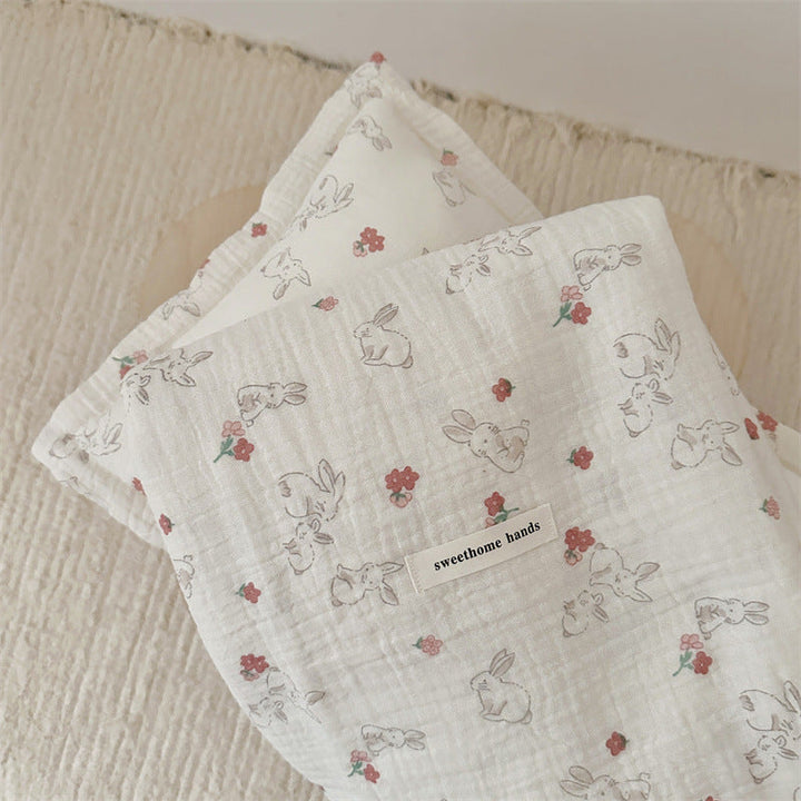 Unisex Muslin Blanket with delicate floral design and elegant ruffles Kalsten
