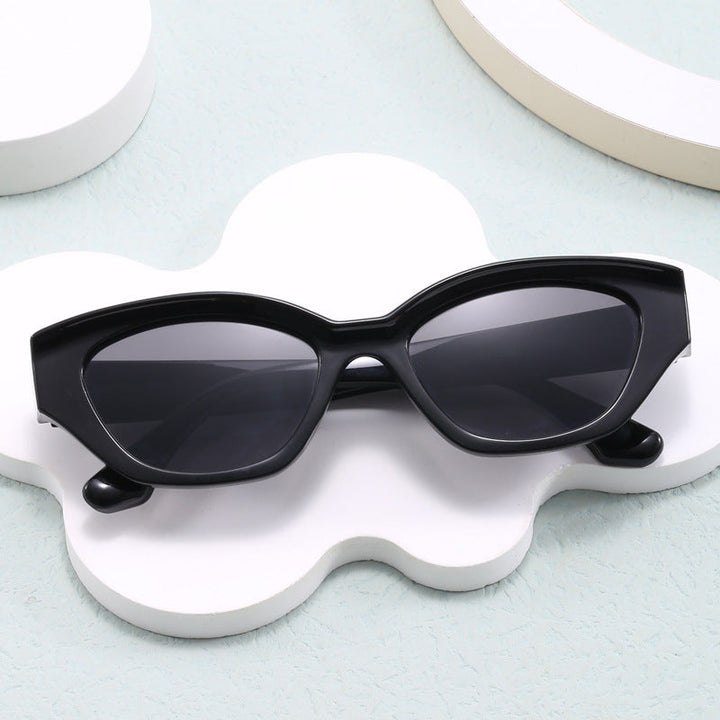 Ladies fashionable sunglasses with futuristic design Kalsten