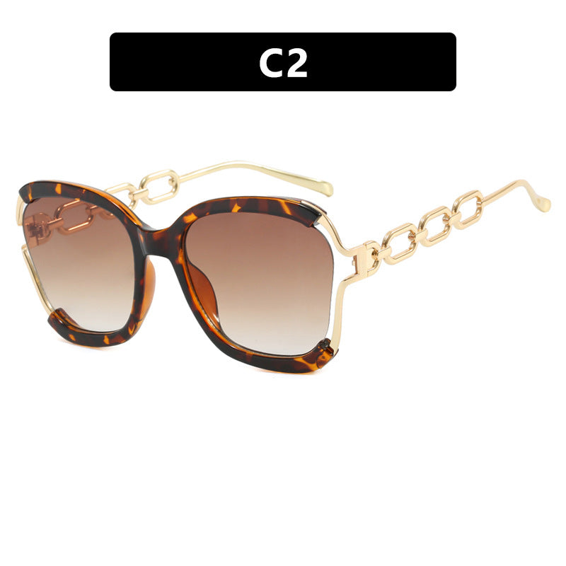 Ladies fashionable sunglasses with golden chain details Kalsten