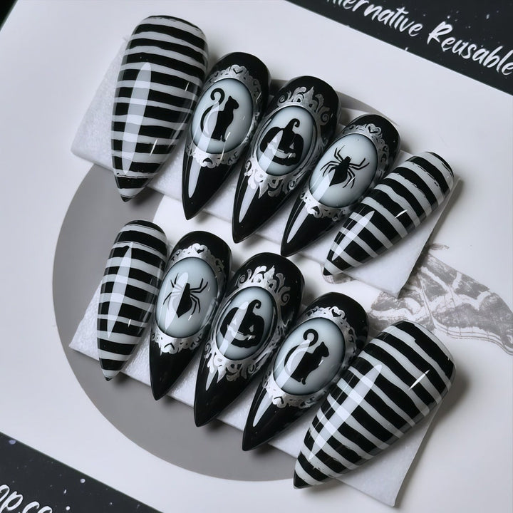 Artificial Nails in Creative Halloween Design Kalsten