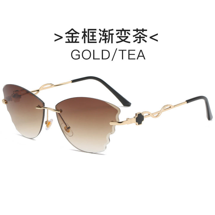 Women's extravagant Cat-Eye sunglasses with golden accents Kalsten