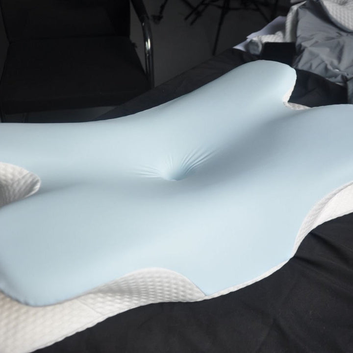 Ergonomic contour pillow with cooling surface Kalsten