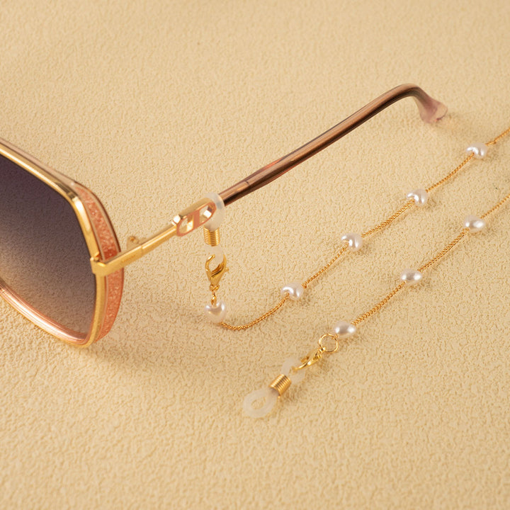 Pearl-Linked Eyewear Holder Kalsten