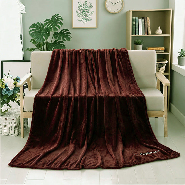 Women's Luxurious Blanket from Particularly Soft Microfiber Kalsten