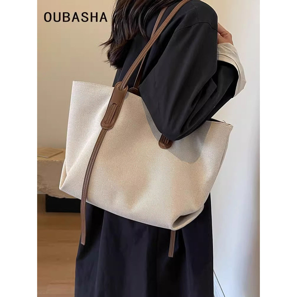 Spacious Utility Tote Acalora