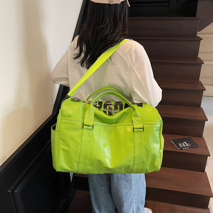 Sporty Travel Bag With Reinforced Bottom Kalsten