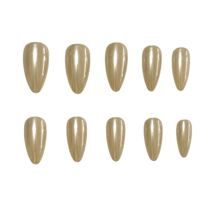 Trendy and Shiny Artificial Nails Kalsten