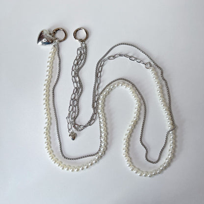 Stylish Pearl and Chain Necklace Acalora