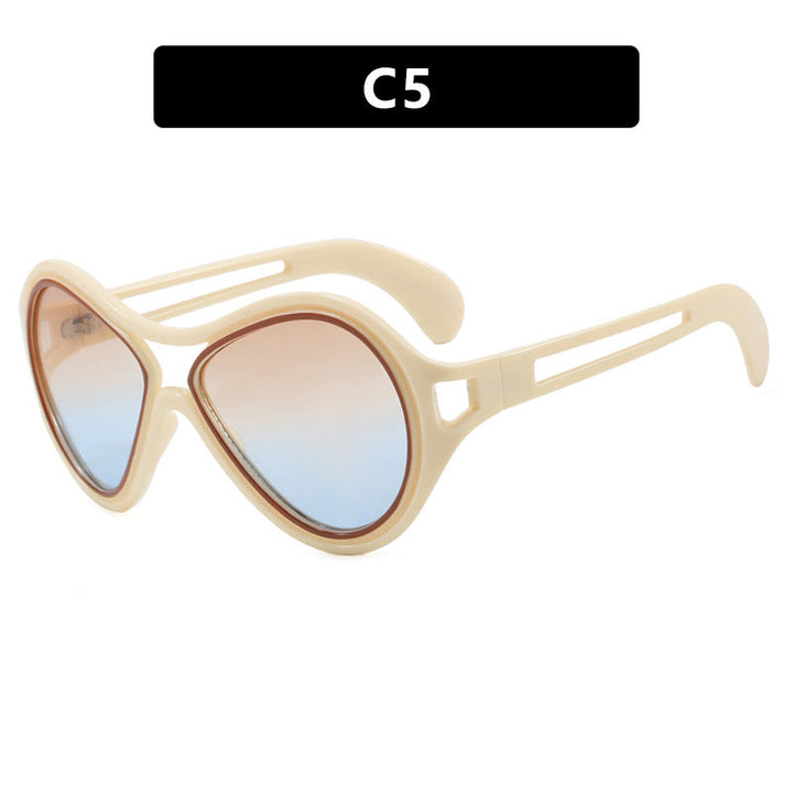 Women's vintage-inspired sunglasses with distinctive frame and UV protection Kalsten