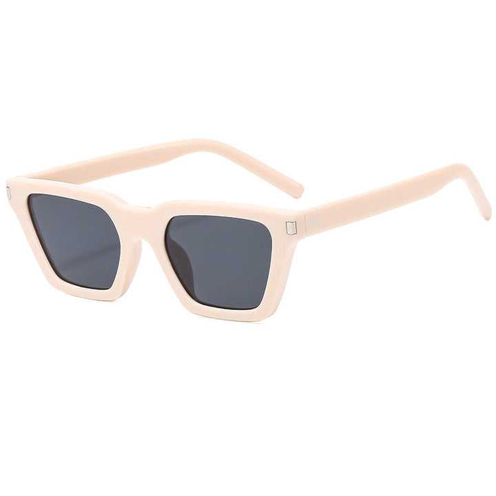 Women's modern sunglasses with striking frame Kalsten