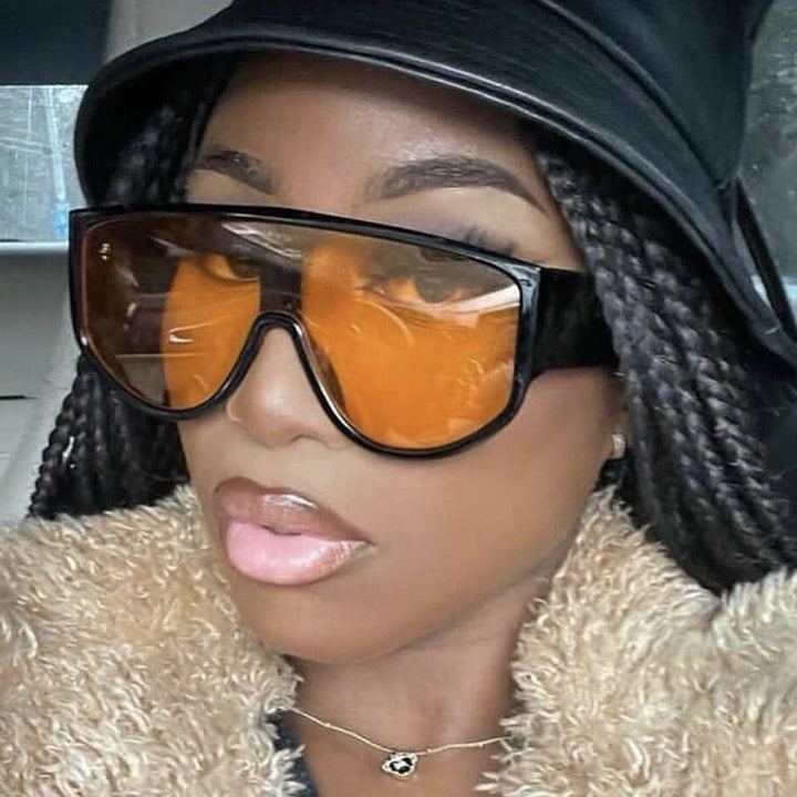 Women’s fashion sunglasses with extraterrestrial design Kalsten
