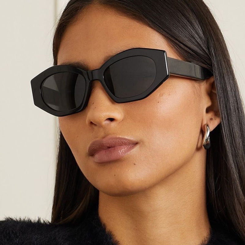 Women's geometric sunglasses with trendy, transparent frame Kalsten
