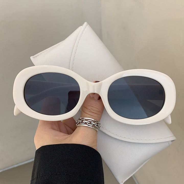 Ladies fashionable sunglasses in stylish oval design Kalsten