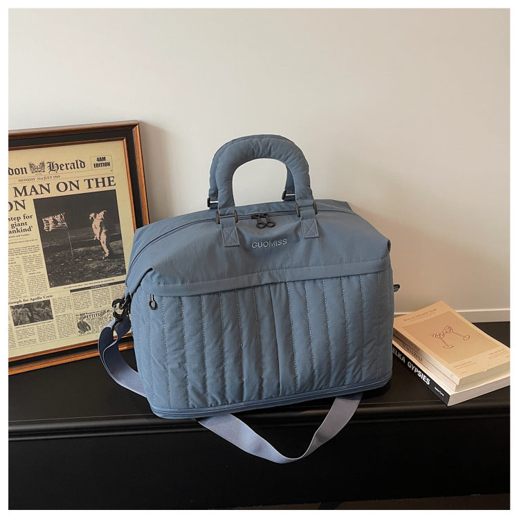 Functional travel bag with padded outer layer Kalsten