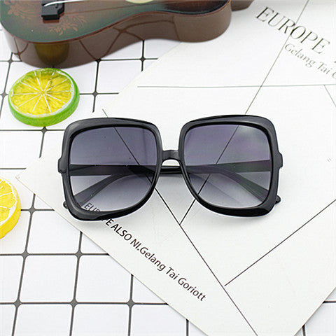 Women’s Geometric Sunglasses in Modern Design Kalsten