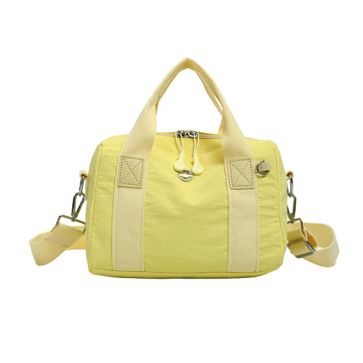Stylish sports bag with adjustable shoulder strap Kalsten