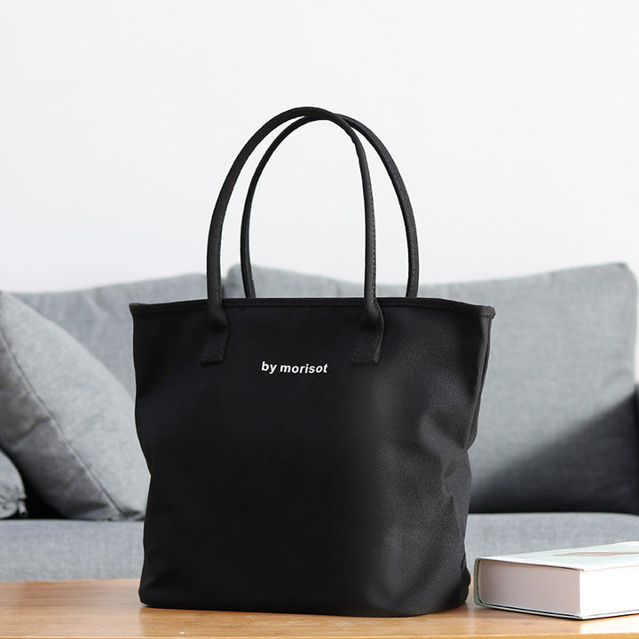 Everyday handbag with spacious interior and sturdy design Kalsten