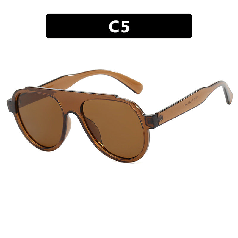 Women's stylish black sunglasses in modern design Kalsten