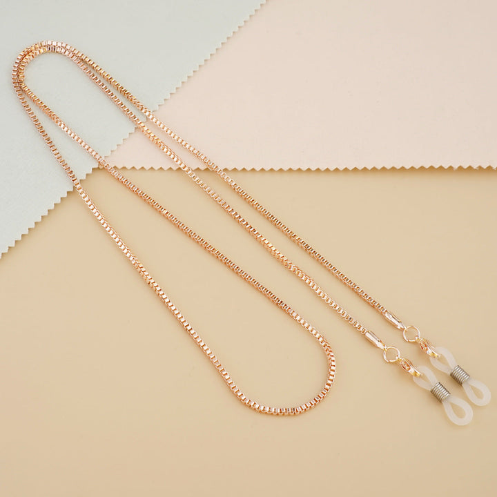 Sleek Metal Eyewear Chain Kalsten