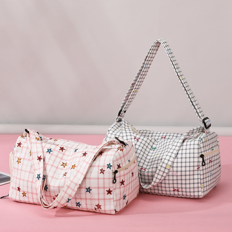 Shoulder bag with versatile interior pockets and durable material Kalsten