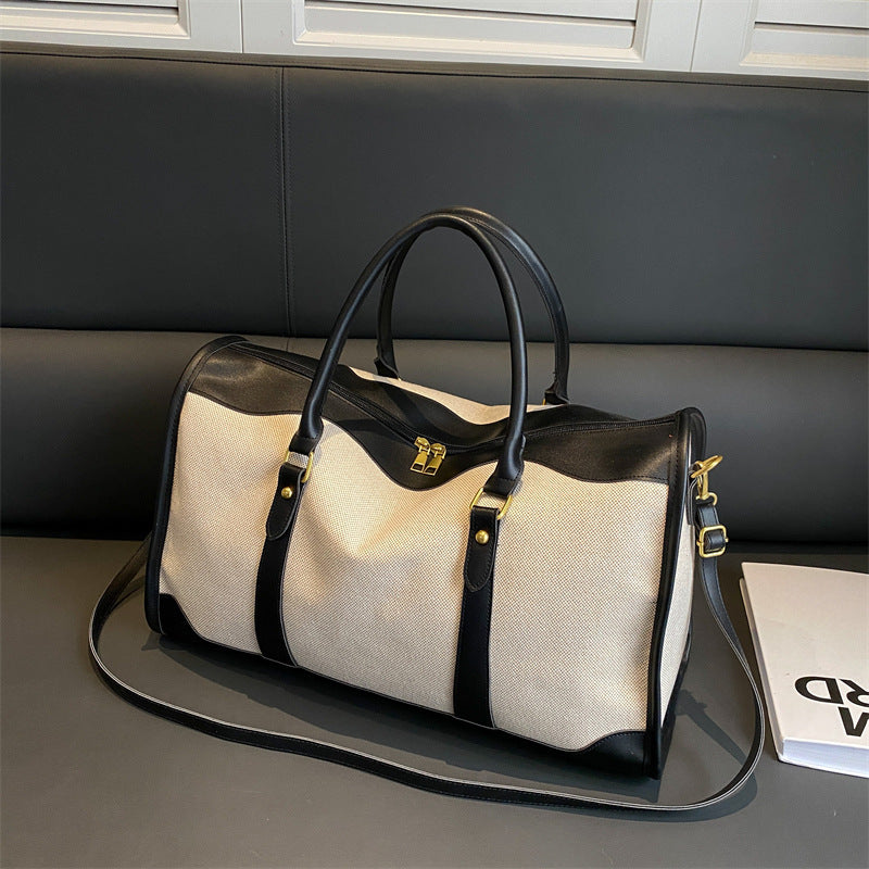 Sporty travel bag with removable shoulder strap Kalsten