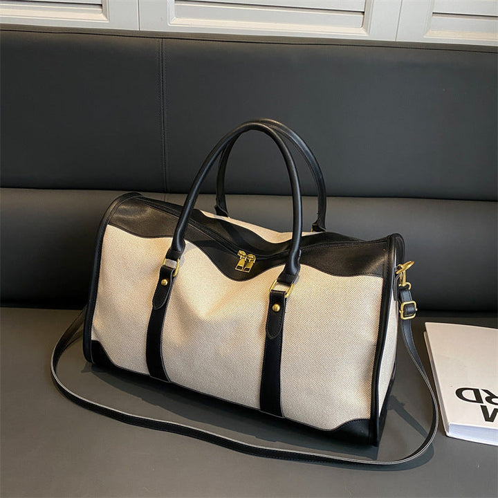 Sporty travel bag with removable shoulder strap Kalsten